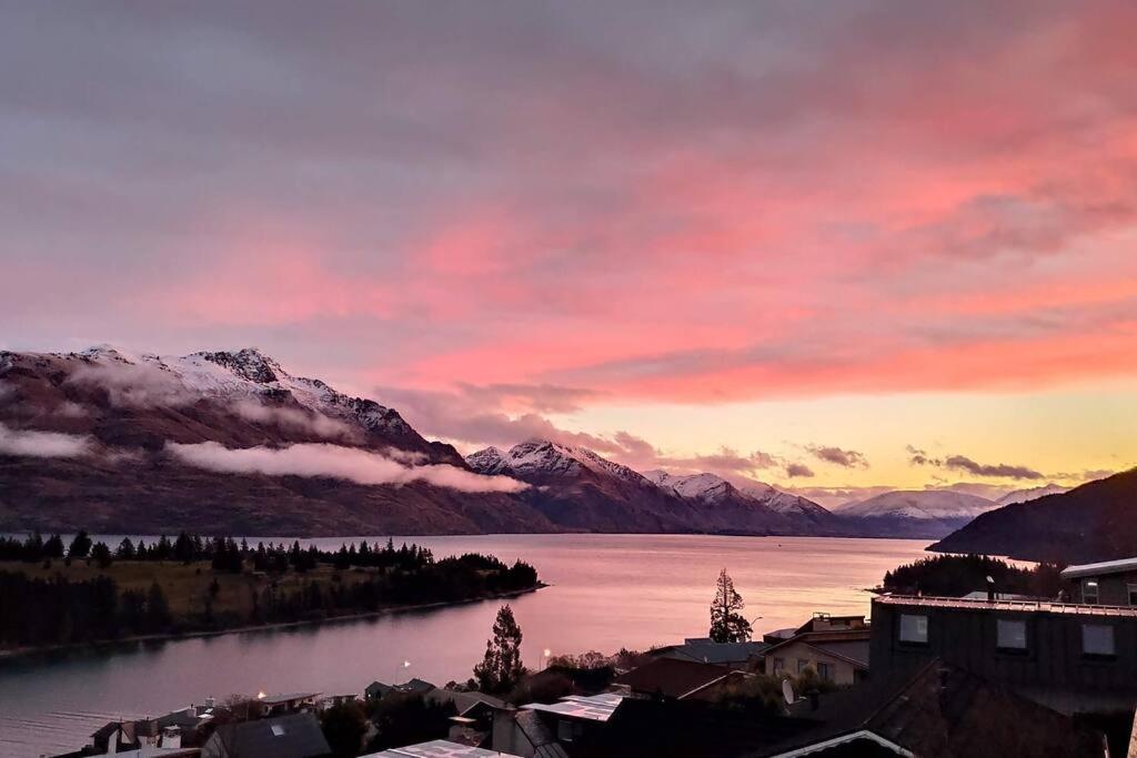 Lovely Apartment- Amazing Lake & Mountain Views Queenstown Exterior foto